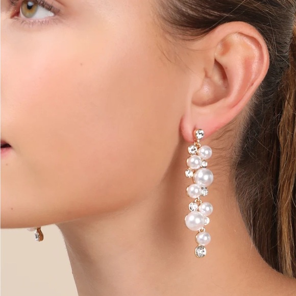 NWT Lulu's Gold and White Pearl Rhinestone Drop Earrings - Picture 3 of 4